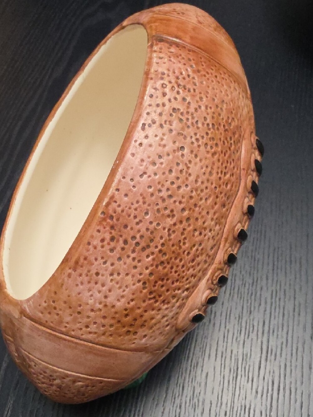 Vintage ceramic football planter - Picture 8 of 11